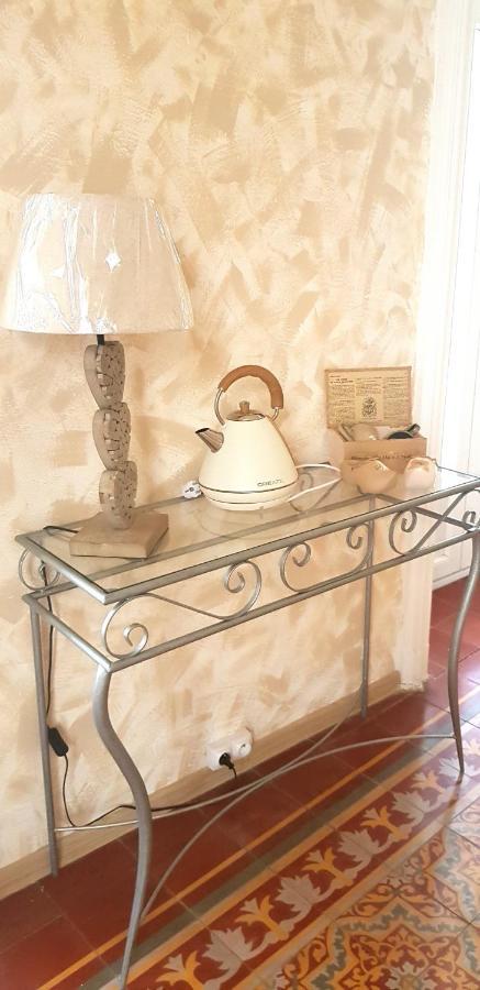 Chez Dedou Et Madou Bed & Breakfast Florensac Exterior photo